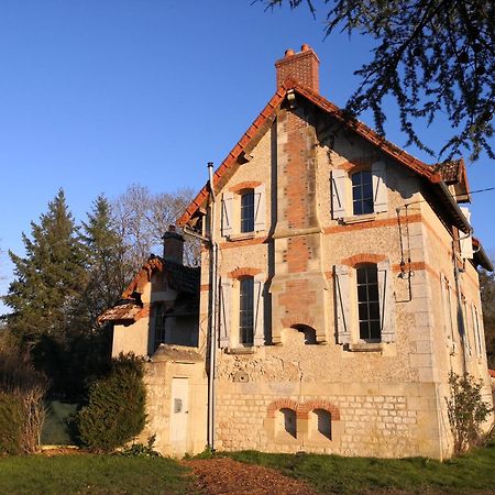 Maison La Demi-Lune Boulleret Екстериор снимка